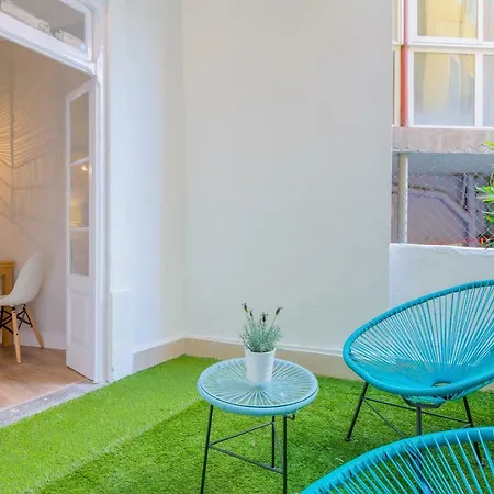 Apartamento Baixa 2 Bedrooms Apt With Patio + Free Pick Up By Timecooler *