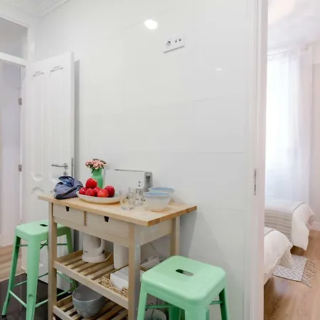 Apartamento Baixa 2 Bedrooms Apt With Patio + Free Pick Up By Timecooler Lisboa